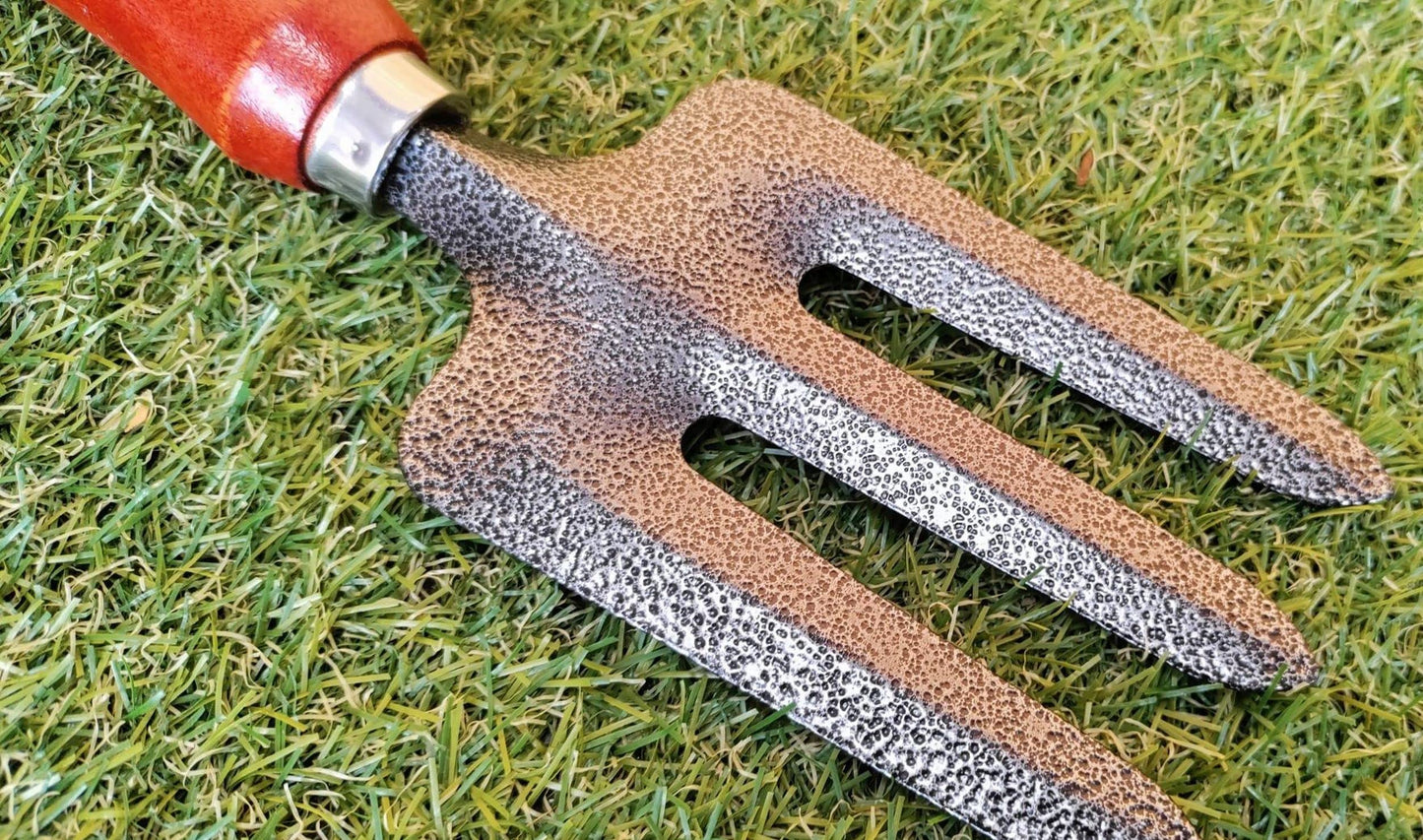 GARDEN HAND FORK WITH WOOD HANDLE