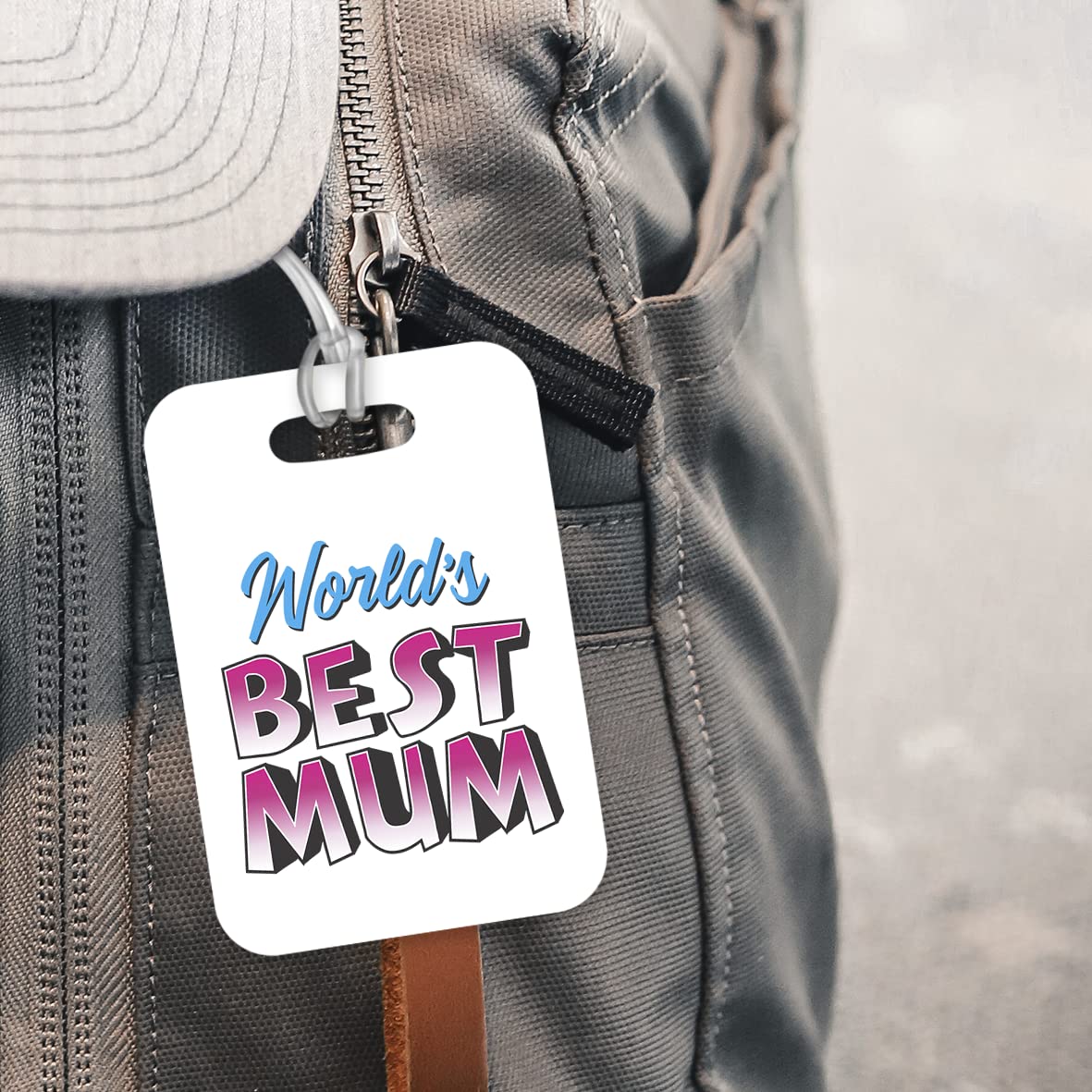 LT414 World's Best Mum Novelty Funny Unique Designer Gift, Suitcase, Glossy Plastic Luggage Tag for Mum