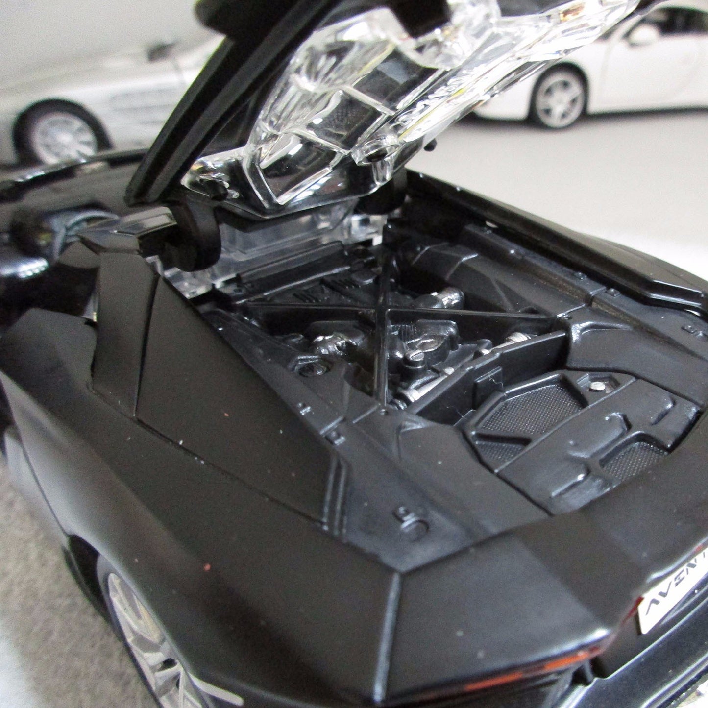 1:24 Black Aventador Roadster LP700-4 1 24