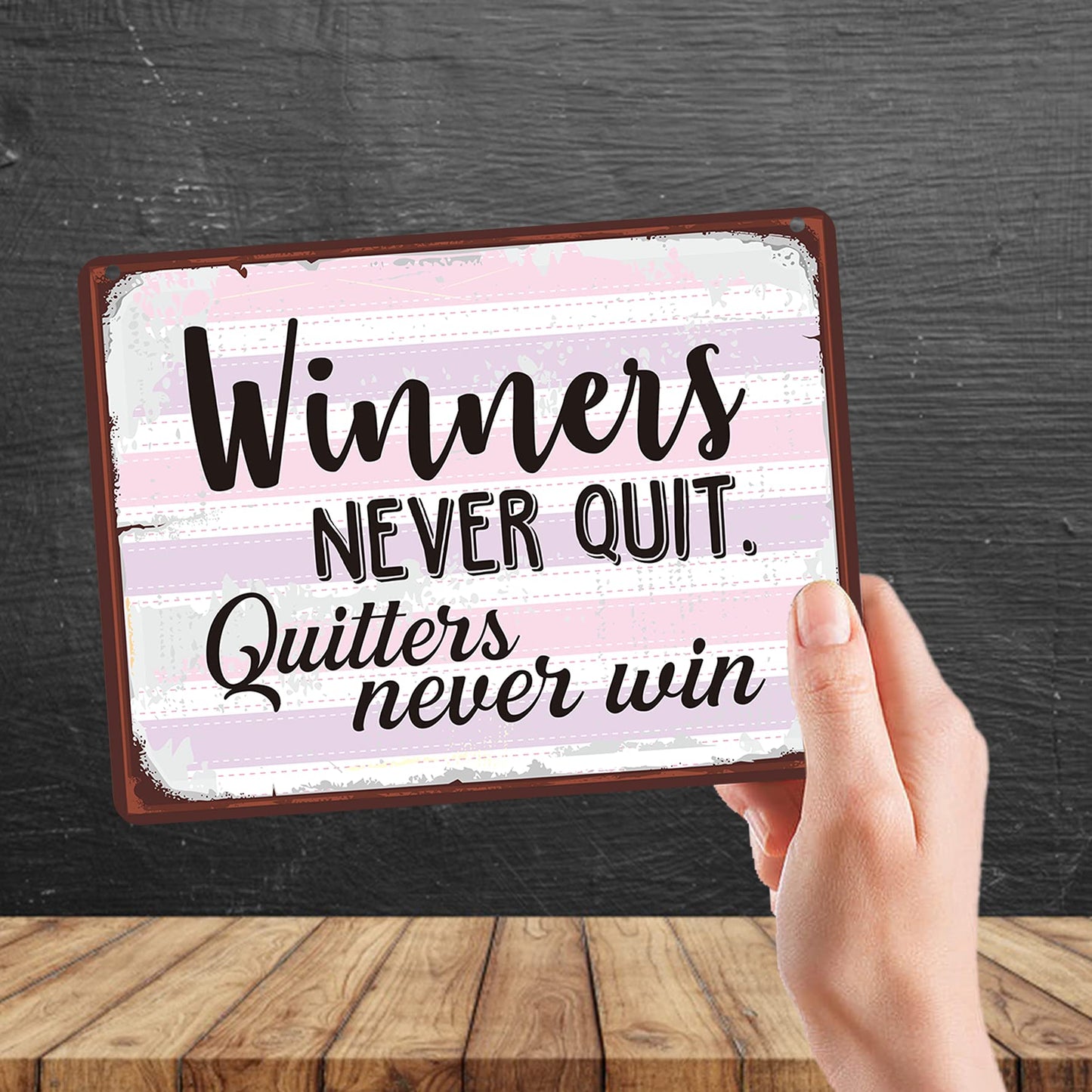 Kruzroyal MP156 Winners never quit. Quitters never win Funny Novelty Retro Vintage Metal Wall Sign Plaque 20cm x 15cm