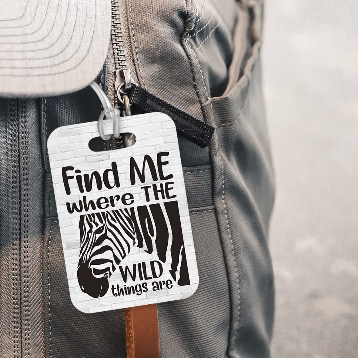 LT288 FIND ME Where The Wild Things are Novelty Funny Unique Designer Gift Glossy Plastic Suitcase Luggage Tag