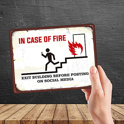 Kruzroyal MP090 In case of fire, exit building before posting on social media Funny Novelty Retro Vintage Metal Wall Sign Plaque 20cm x 15cm