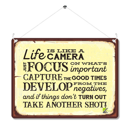 Kruzroyal Life Is Like A Camera Metal Wall Sign, Inspirational Focus Capture Plaque Gift, Humorous Retro Vintage Tin Decor for Home Office or Studio, 20x15cm MP061