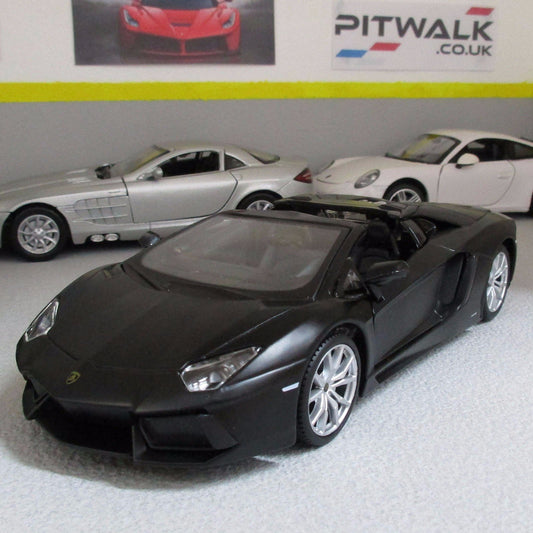 1:24 Black Aventador Roadster LP700-4 1 24